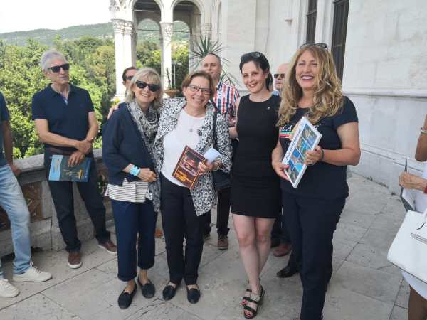 158c7beb-91d5-4c93-b544-5acc3c6173a7